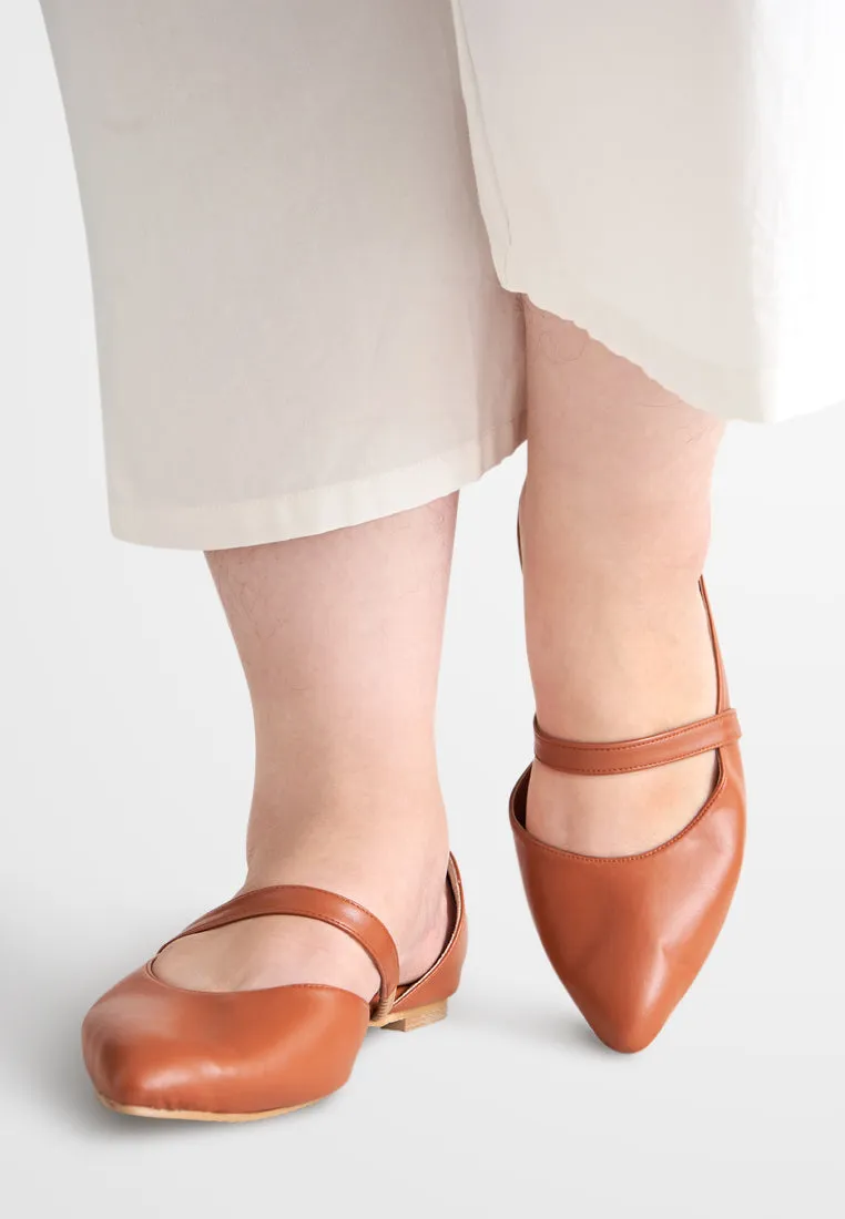 Elsie Elegant Pointy Flats - Brown