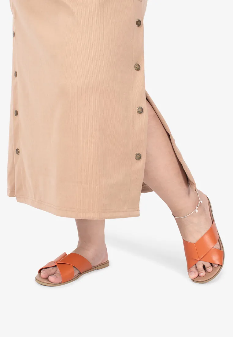 Splendora Plus-size Crossover Sandals - Khaki Orange